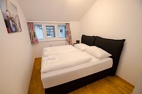 Penthouse Seven Private Roof Terrace Lake View