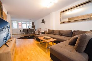 Penthouse Seven Private Roof Terrace Lake View