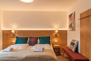 Finest Villa Zell am See - Penthouse Sauna