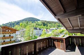 Finest Villa Zell am See - Penthouse Sauna
