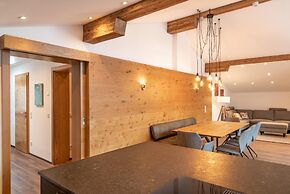 Finest Villa Zell am See - Penthouse Sauna