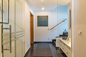 Finest Villa Zell am See - Penthouse Sauna