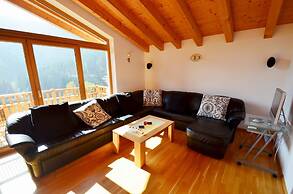Ski Chalet Jim 300 m From ski Lift