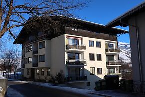 Apartment Six T Nine Balcony Near ski Lift