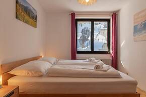 Apartment Six T Nine Balcony Near ski Lift