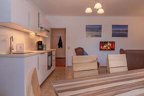 Apartment Six T Nine Balcony Near ski Lift