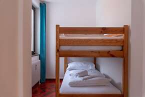 Apartment Six T Nine Balcony Near ski Lift