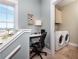 Sea View Play 3 Bedroom Home by RedAwning