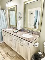 Sea View Play 3 Bedroom Home by RedAwning