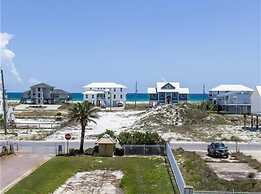 Sea View Play 3 Bedroom Home by RedAwning