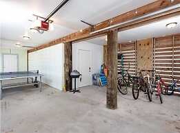 Sea View Play 3 Bedroom Home by RedAwning