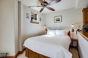 Spacious Studio Condo With Lift View At Elkhorn Lodge 1 Bedroom Condo 