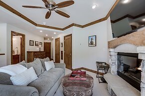 Spacious Studio Condo With Lift View At Elkhorn Lodge 1 Bedroom Condo 