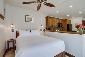 Spacious Studio Condo With Lift View At Elkhorn Lodge 1 Bedroom Condo 
