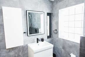 Luxury Apt in the center of Glyfada