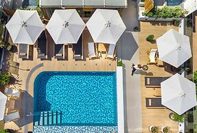 Calla Luxury Seafront Suites