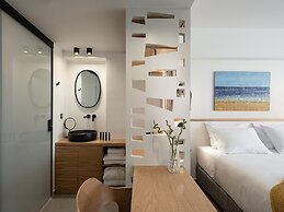 Calla Luxury Seafront Suites