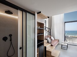 Calla Luxury Seafront Suites