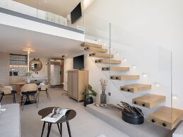 Calla Luxury Seafront Suites