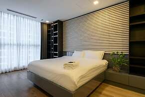 Vinhomes Luxury-Christine Apartment