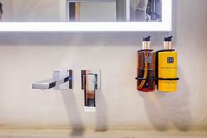 Nalu Valencia Boutique Rooms