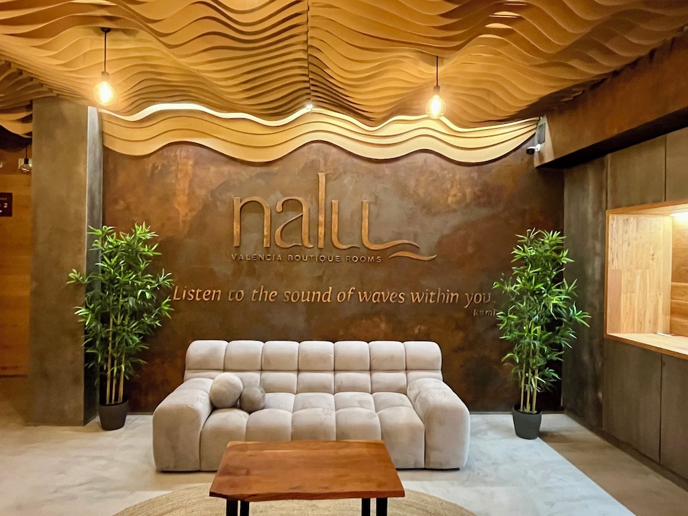 Nalu Valencia Boutique Rooms