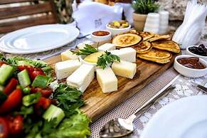 Calia Koyici Alacati