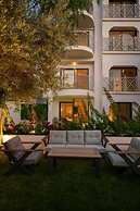 Icon Beach Suites Hotel