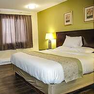 Skyland Motel Inn & Suites