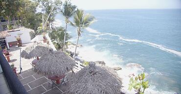 Traditional Sierra Leon Oceanfront Rooms