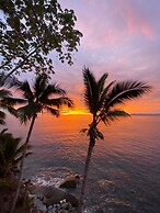 Traditional Sierra Leon Oceanfront Rooms