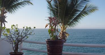 Traditional Sierra Leon Oceanfront Rooms