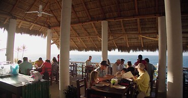 Traditional Sierra Leon Oceanfront Rooms