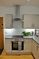 Crescent House Apartments