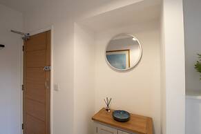 Crescent House Apartments