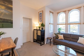 Crescent House Apartments