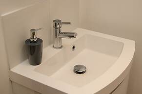 Crescent House Apartments