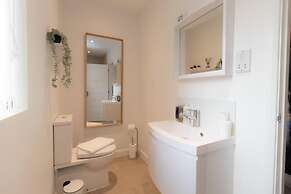 Crescent House Apartments