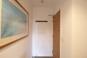 Crescent House Apartments