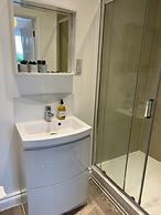 Crescent House Apartments