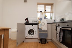 Crescent House Apartments