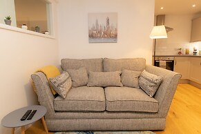 Crescent House Apartments