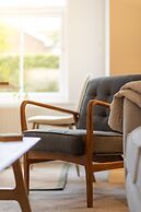 Crescent House Apartments