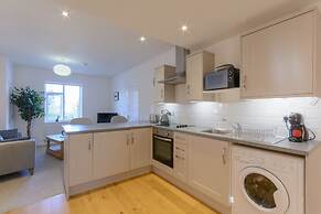 Crescent House Apartments