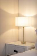 Crescent House Apartments