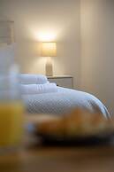 Crescent House Apartments