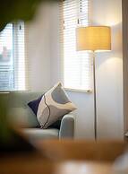 Crescent House Apartments