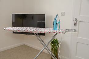 Crescent House Apartments