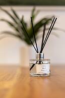 Crescent House Apartments