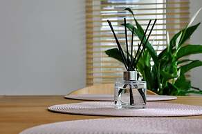 Crescent House Apartments